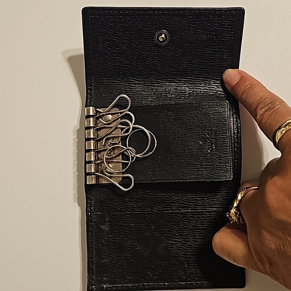 Gucci Black leather 6 key wallet/ pouch - Picture 2 of 12